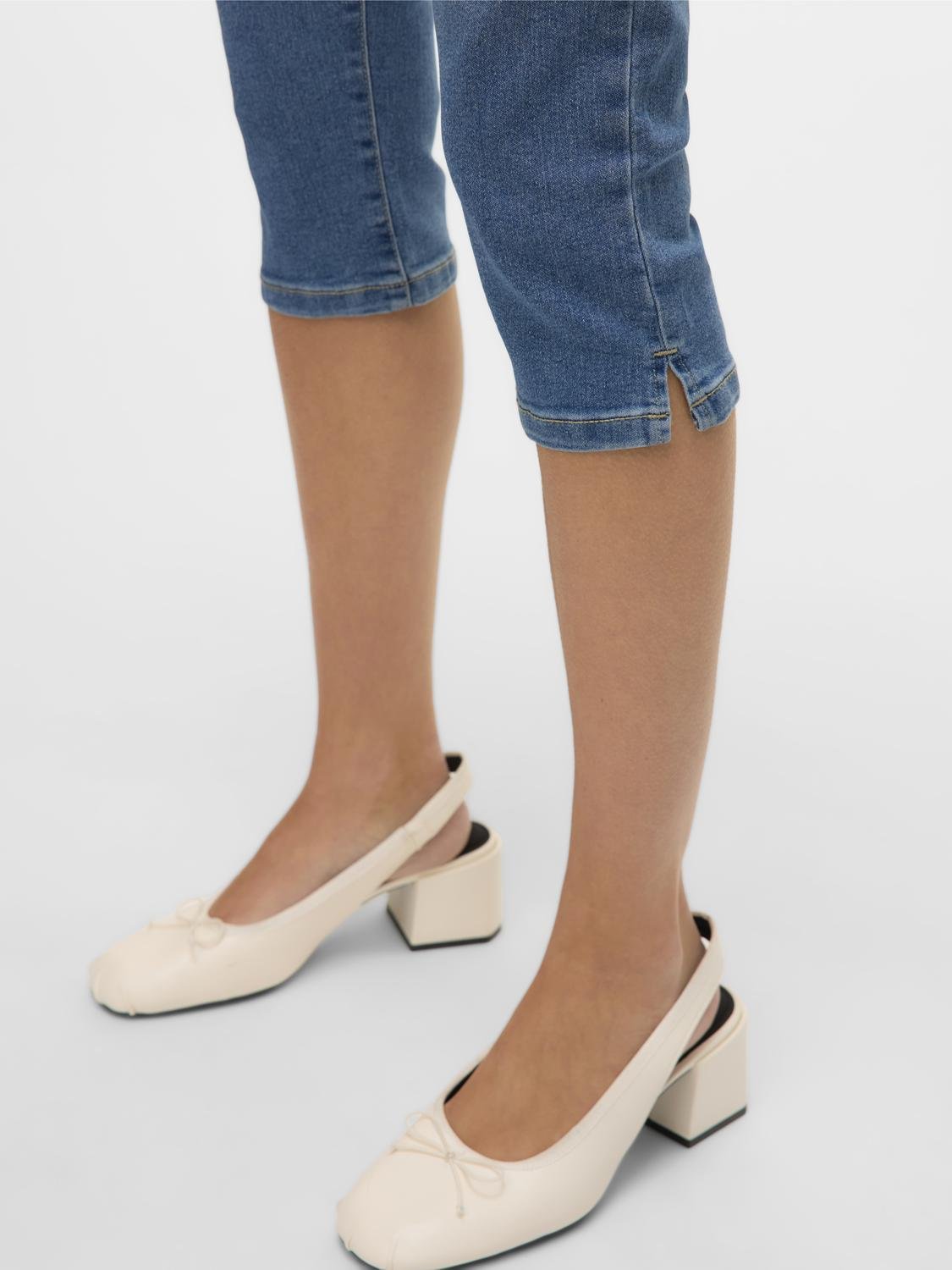 VMELLY Jeans - Medium Blue Denim - VERO MODA & VILA Bergvik